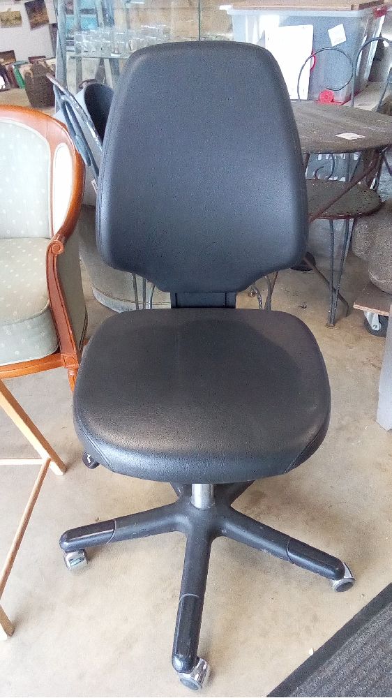 SIÈGE DE BUREAU
