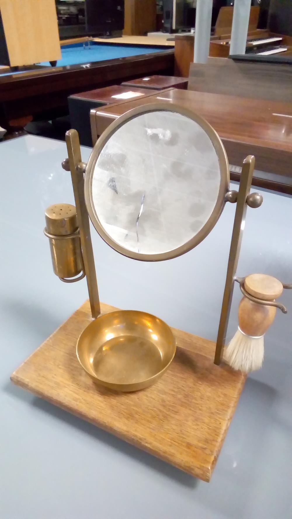 MIROIR DE TOILETTE HOMME