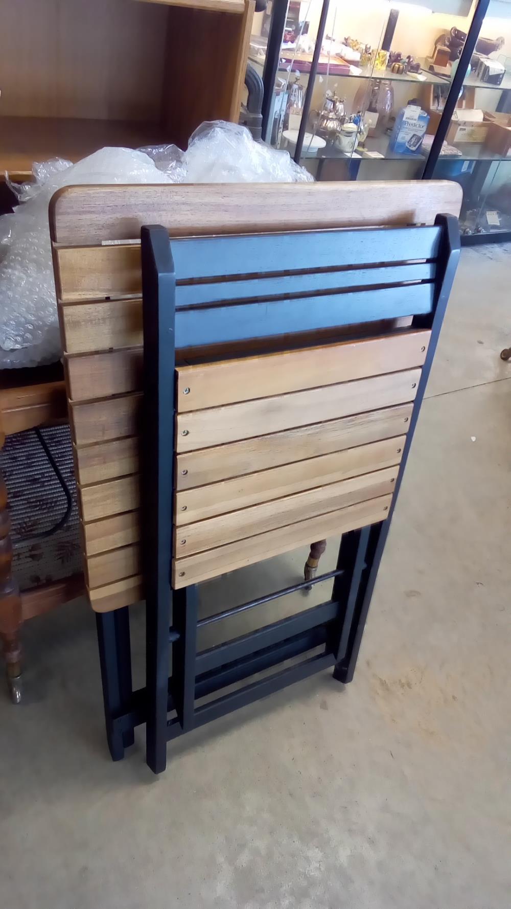TABLE DE BALCON AVEC 1 CHAISE