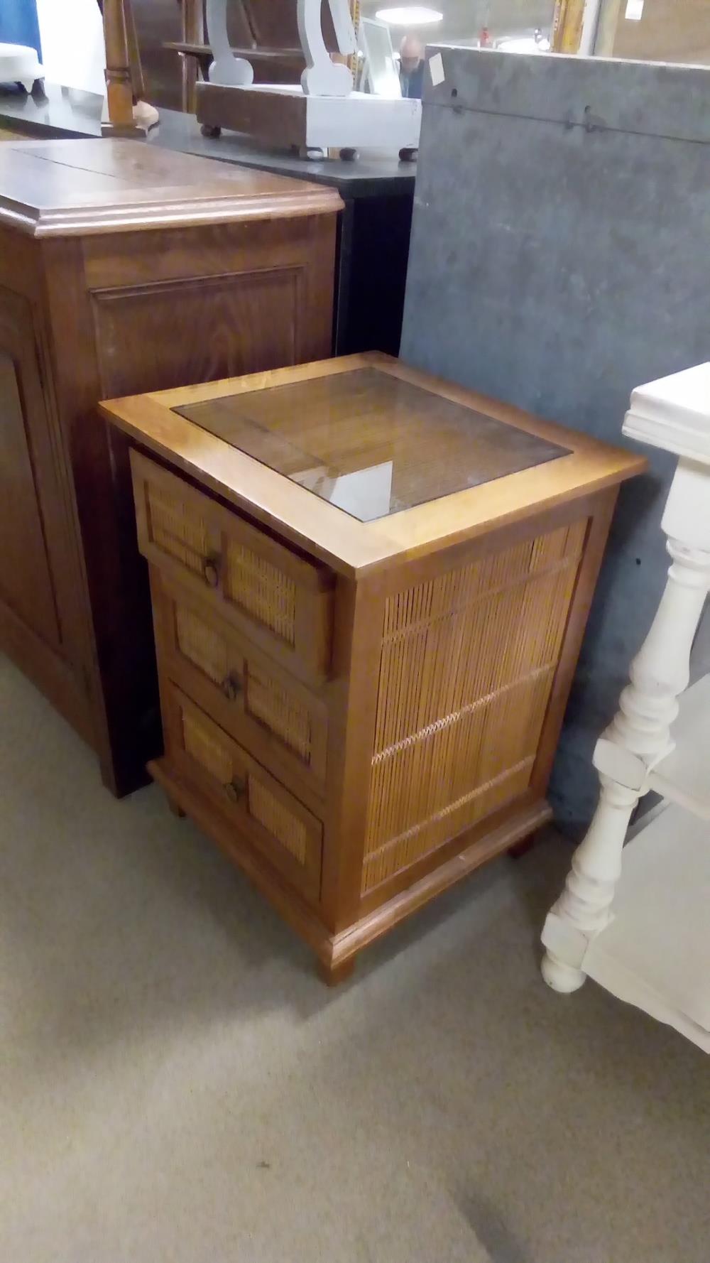 MEUBLE D'APPOINT 3 TIROIRS ROTIN