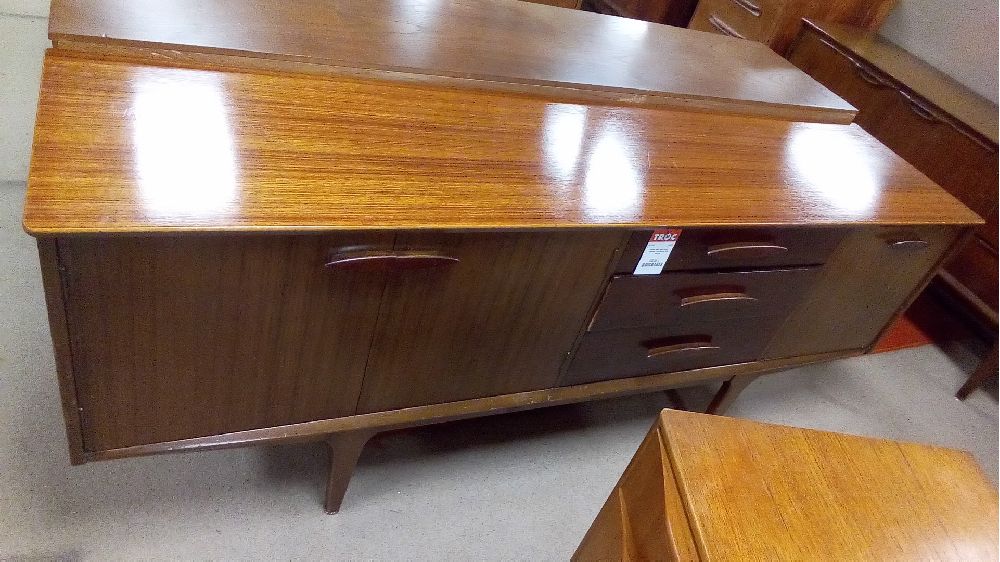 ENFILADE JENTIQUE (TIROIRS CONTRASTÉS) 183*45*74 CM