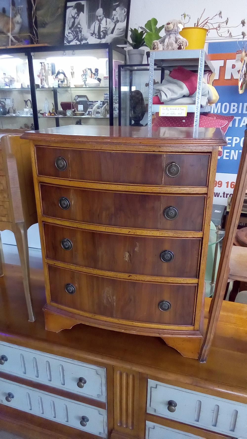 PETITE COMMODE ANGLAISE 4 TIROIRS PLACAGE D'IF