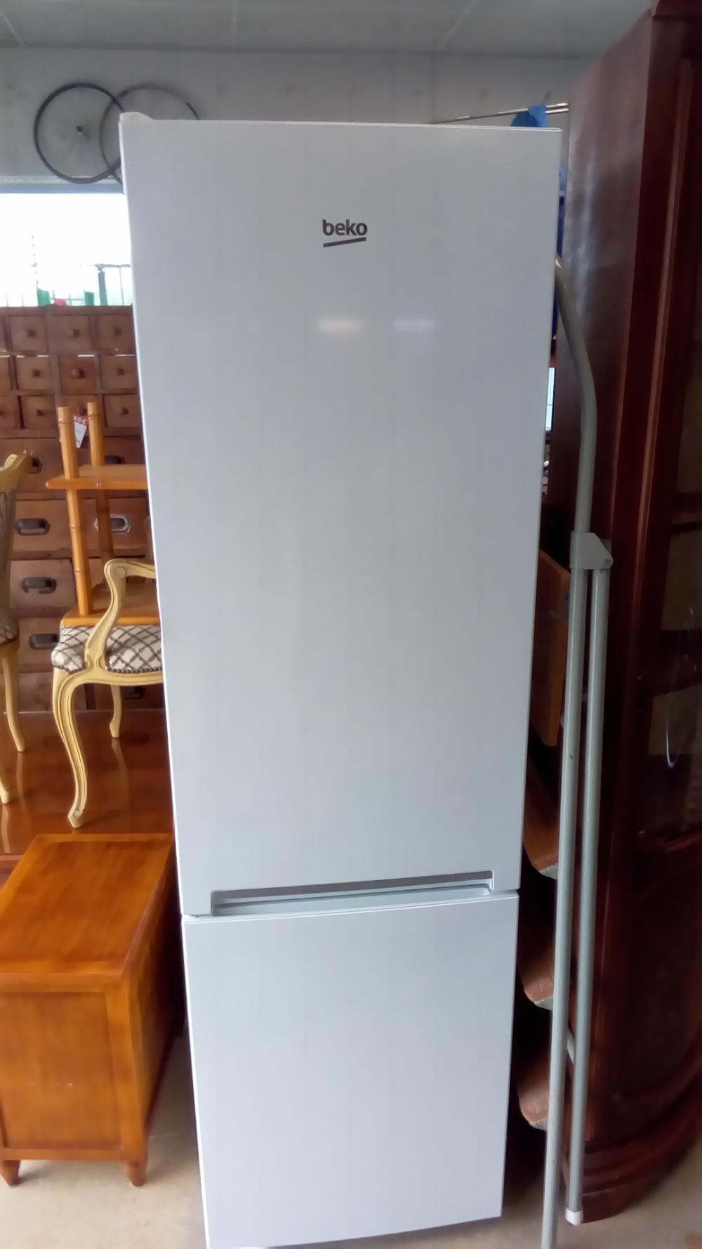 FRIGO CONGÉLATEUR BEKO