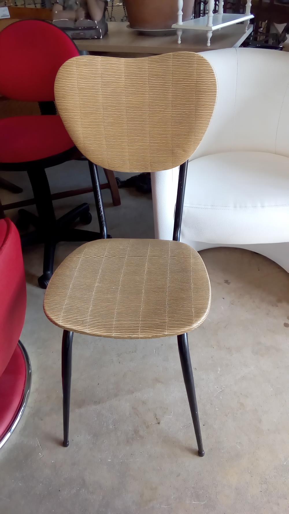 CHAISE VINTAGE COLETTE GUEDEN