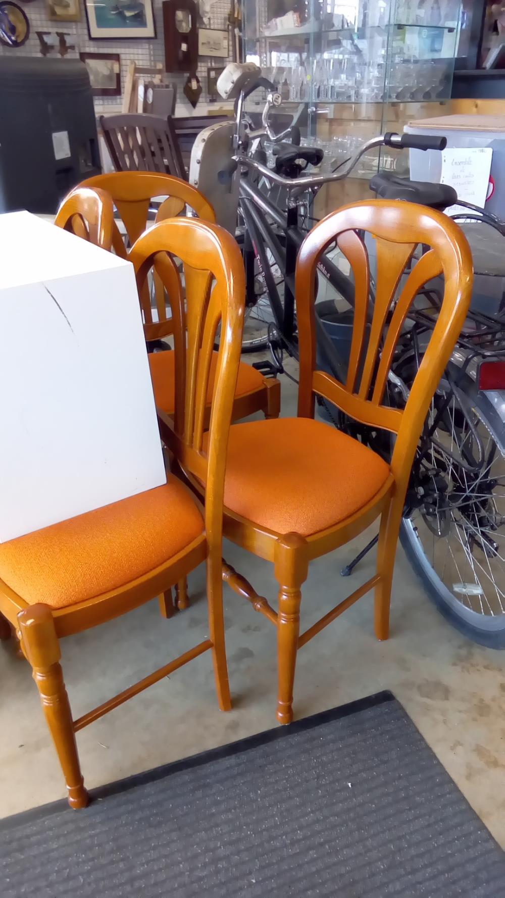 CHAISES TISSU ET MERISIER X4