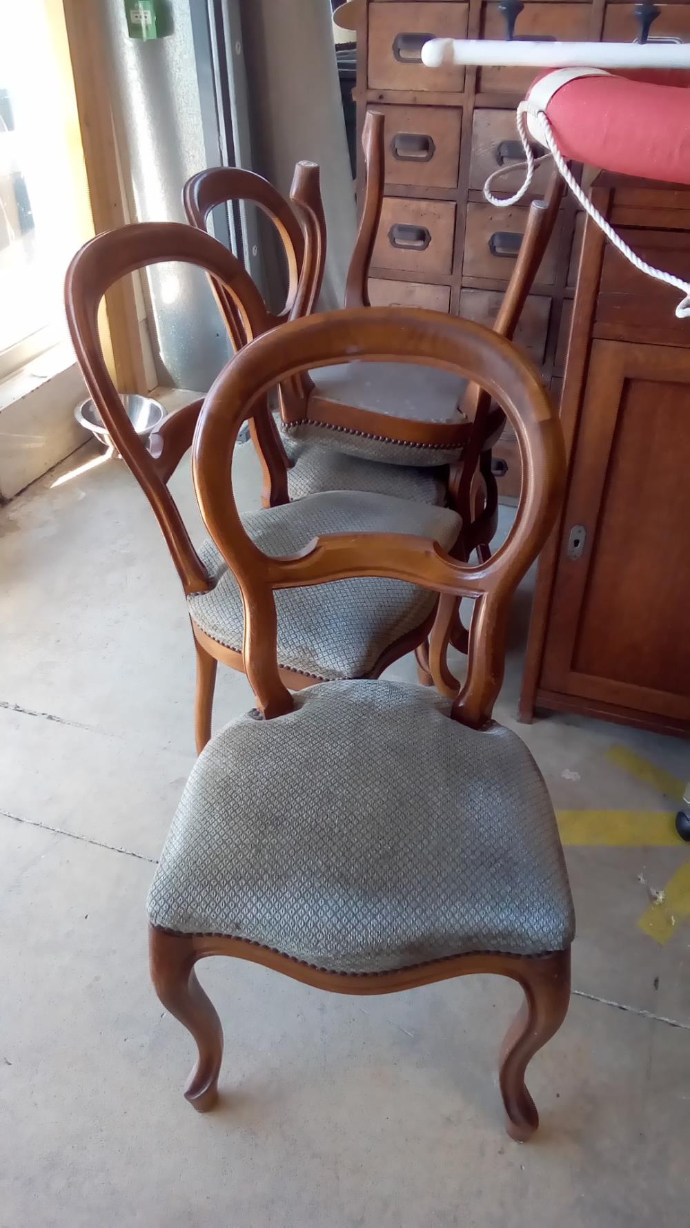 CHAISES VELOURS X4EN L'ÉTAT (1 DÉCOLLÉE)