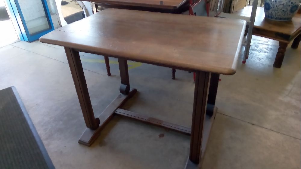 TABLE BISTROT ANNÉES 40