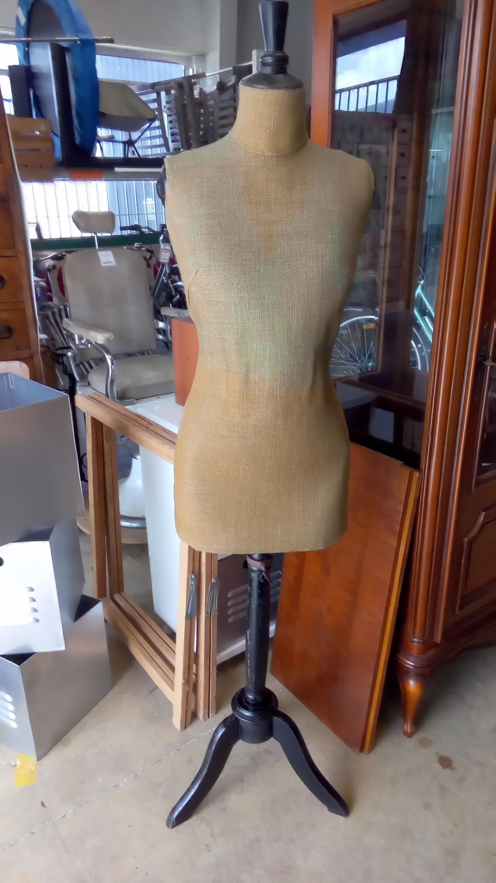MANNEQUIN DE  COUTURE VÉRITABLE ANCIEN