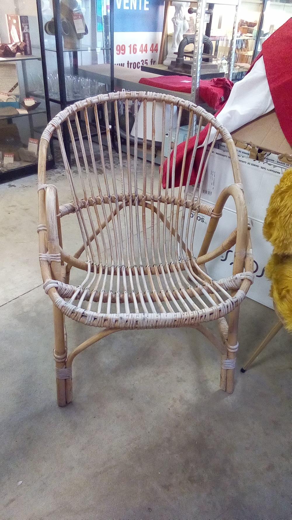 FAUTEUIL ROTIN