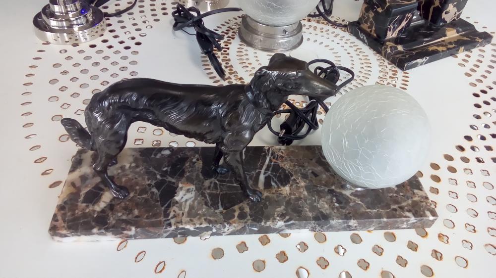 LAMPE DECO CHIEN RÉGULE SOCLE MARBRE