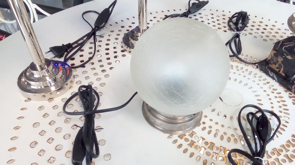 LAMPE BOULE SUR SOCLE ANNÉES 40