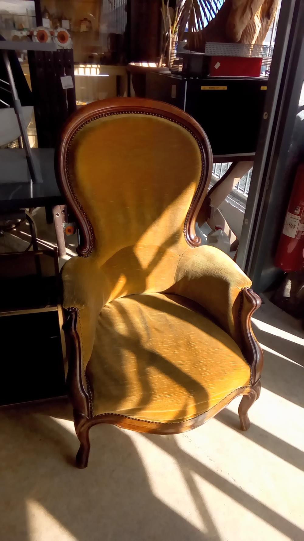 FAUTEUIL VELOURS EN L'ÉTAT