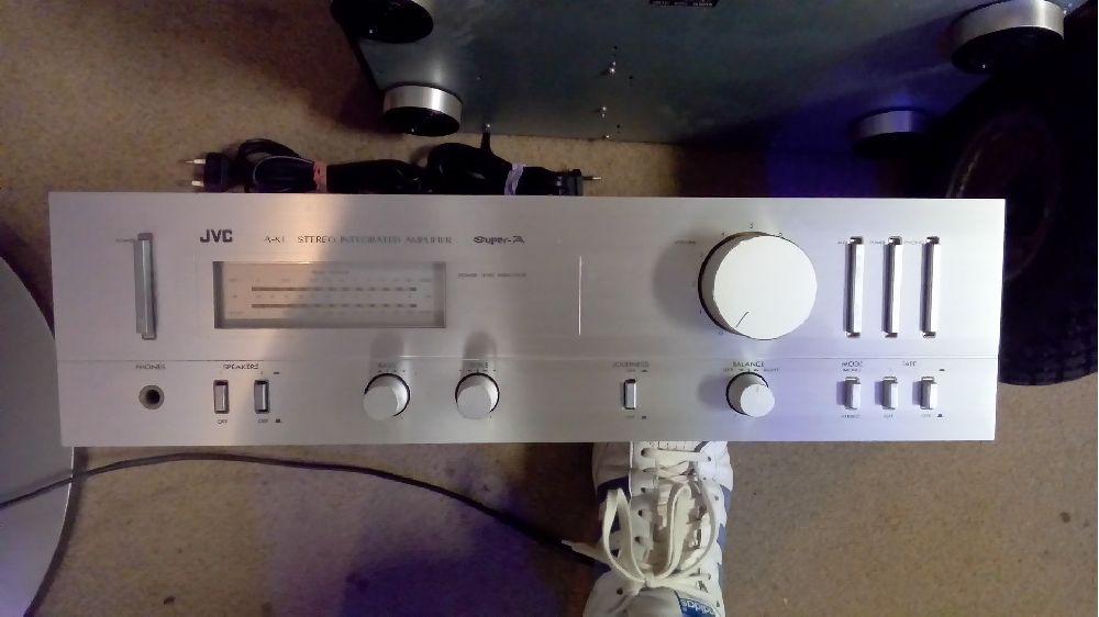 AMPLI JVC ALU BROSSÉ