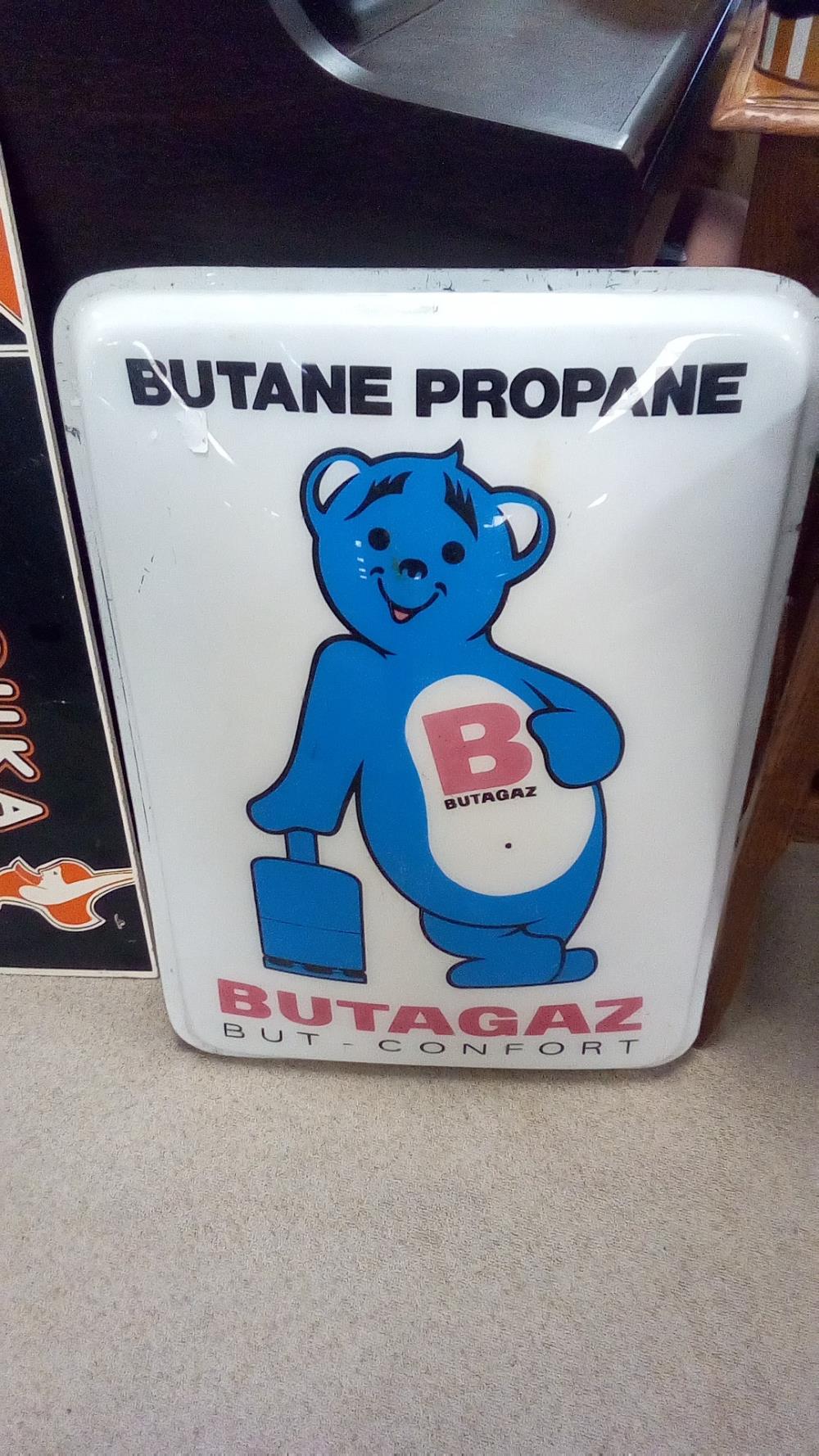 FACADE ENSEIGNE BUTAGAZ