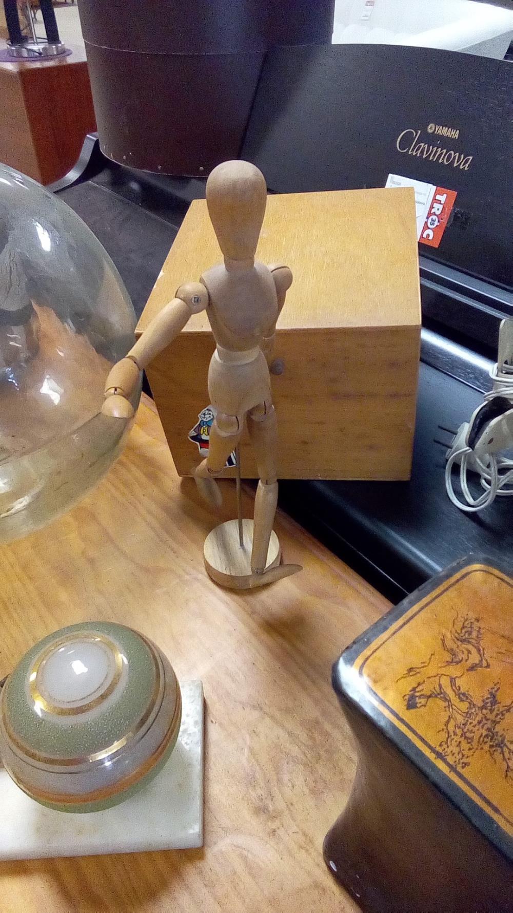 MANNEQUIN POSTURE O'CÉDAR