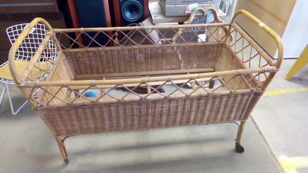 LIT ENFANT DECO ROTIN