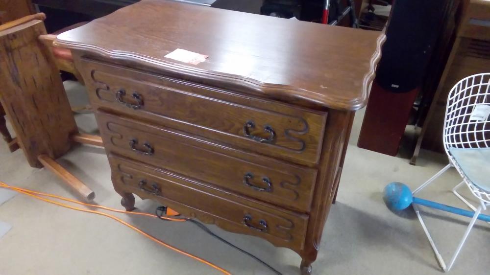 COMMODE CHENE A PEINDRE