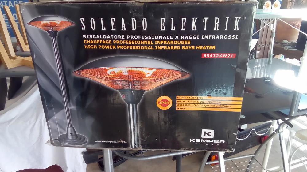 CHAUFFAGE DE TERRASSE INFRAROUGE 2000W ÉTAT NEUF (VALEUR NEUF 300€)