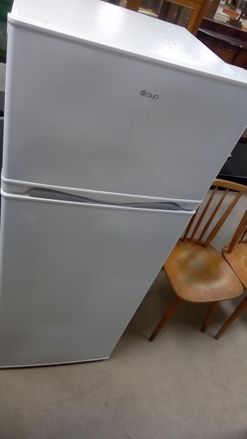 RÉFRIGÉRATEUR CONGÉLATEUR AYA TBE  