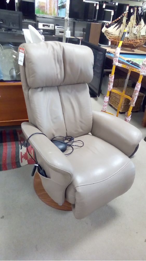 FAUTEUIL RELAX RELEVEUR HIMOLA (VALEUR 3000€)