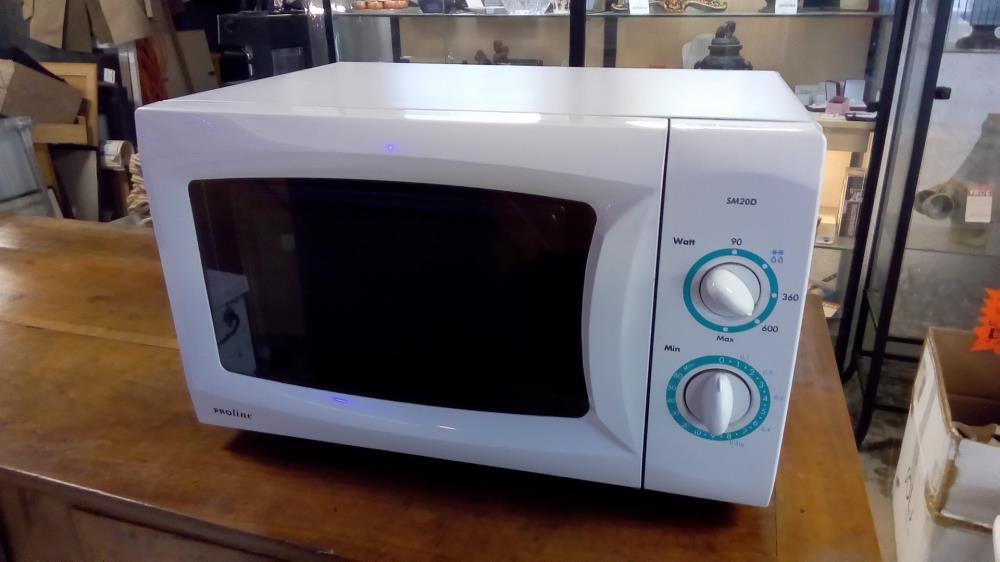 FOUR MICRO-ONDES PROLINE