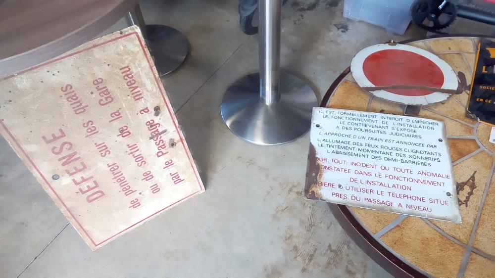 PLAQUE ÉMAILLÉE INTERDIT SNCF