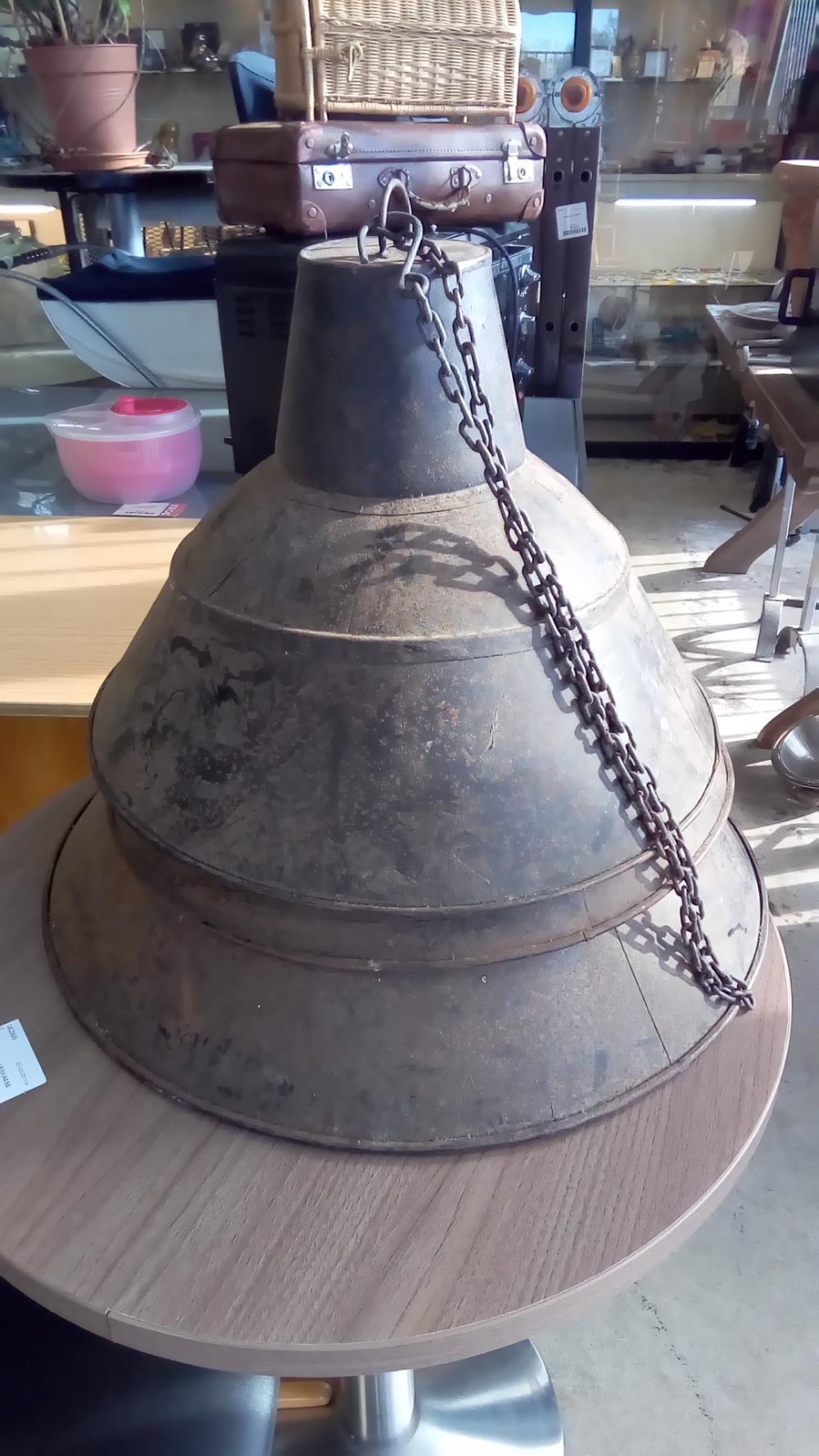 ABAT JOUR INDUSTRIEL