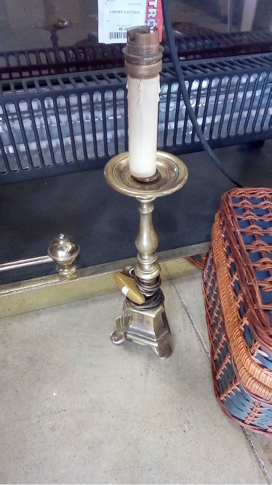 PIQUE CIERGE ELECTRIFIÉ