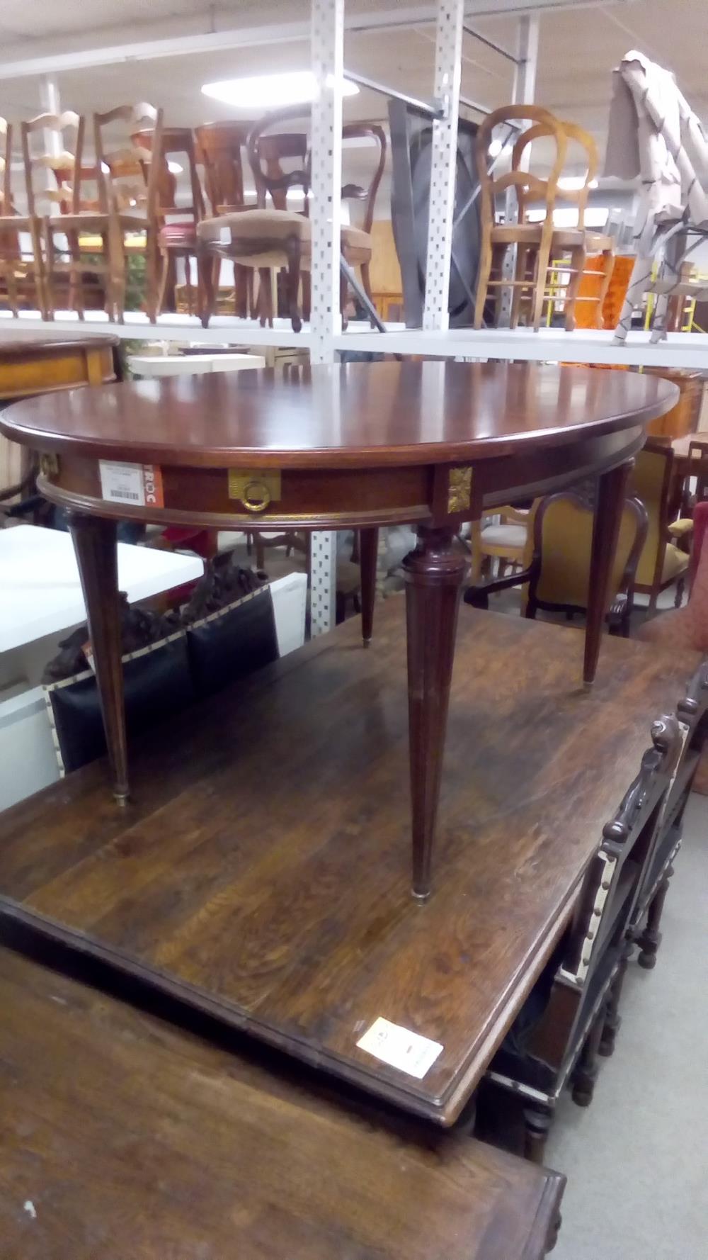TABLE OVALE STYLE LOUIS XVI 2 ALLONGES