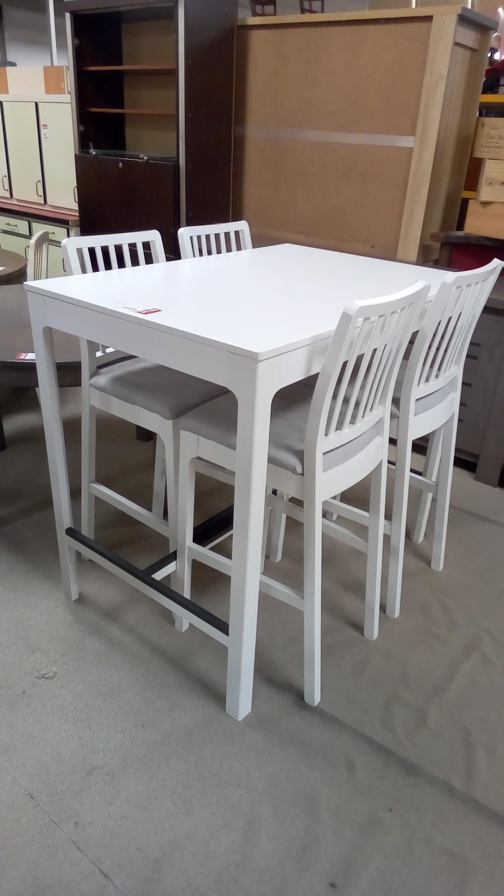 MANGE DEBOUT + 4 TAB