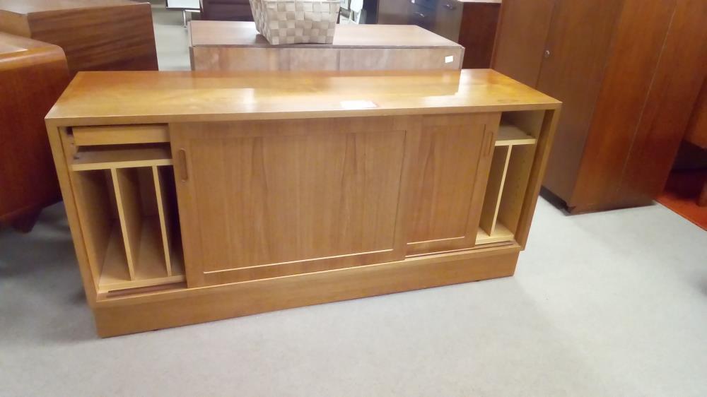 MEUBLE À DISQUES TECK VINTAGE DANEMARK 138/43/67