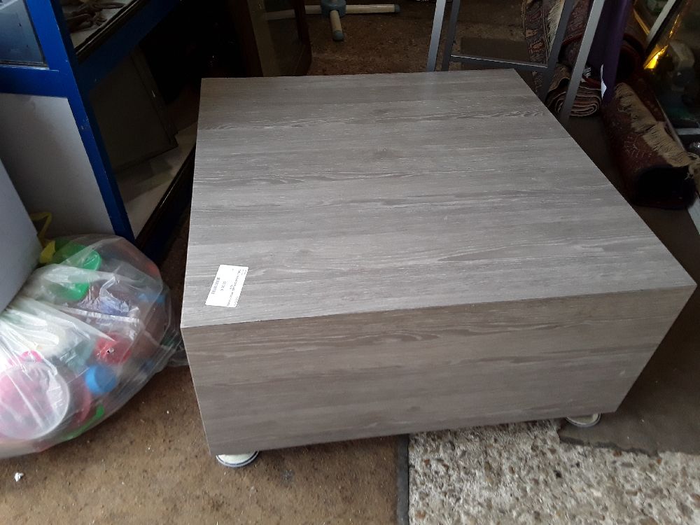 TABLE BASSE CERUSEE GRISE CARREE 70CM