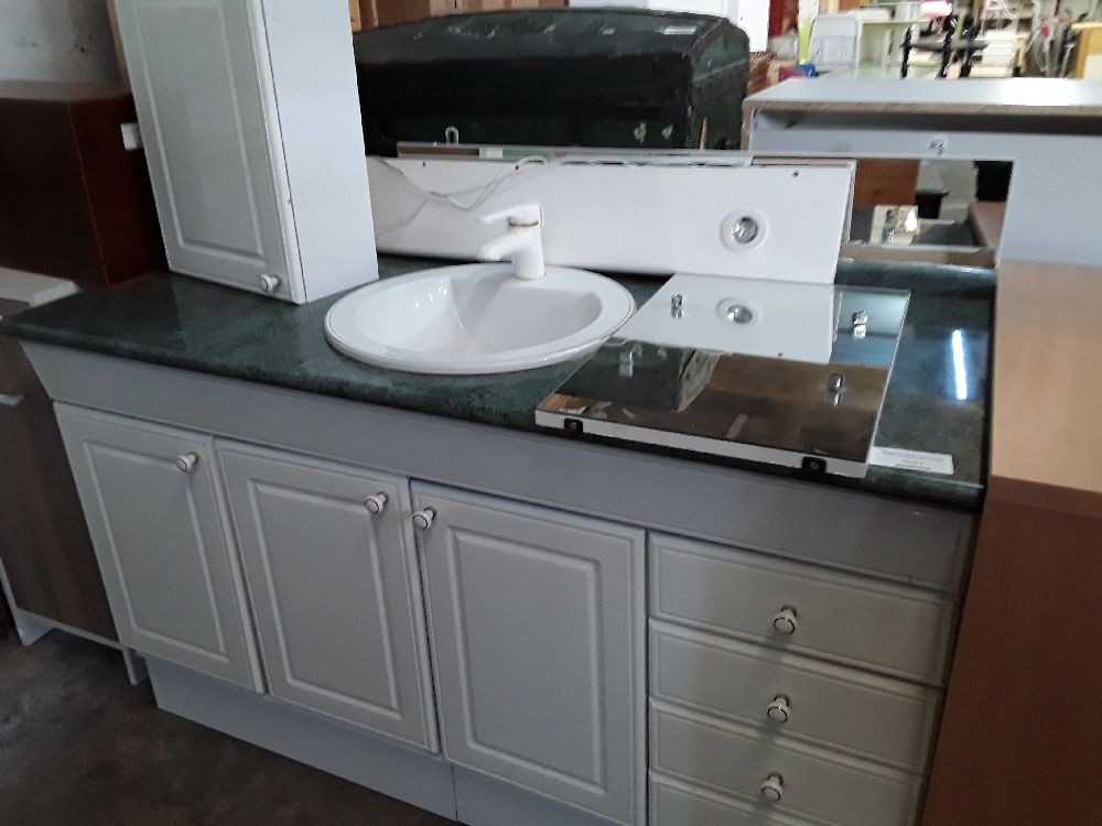 MEUBLE DE SDB BLANC PLATEAU MABRE COMPLET 3P 6T 140X60 