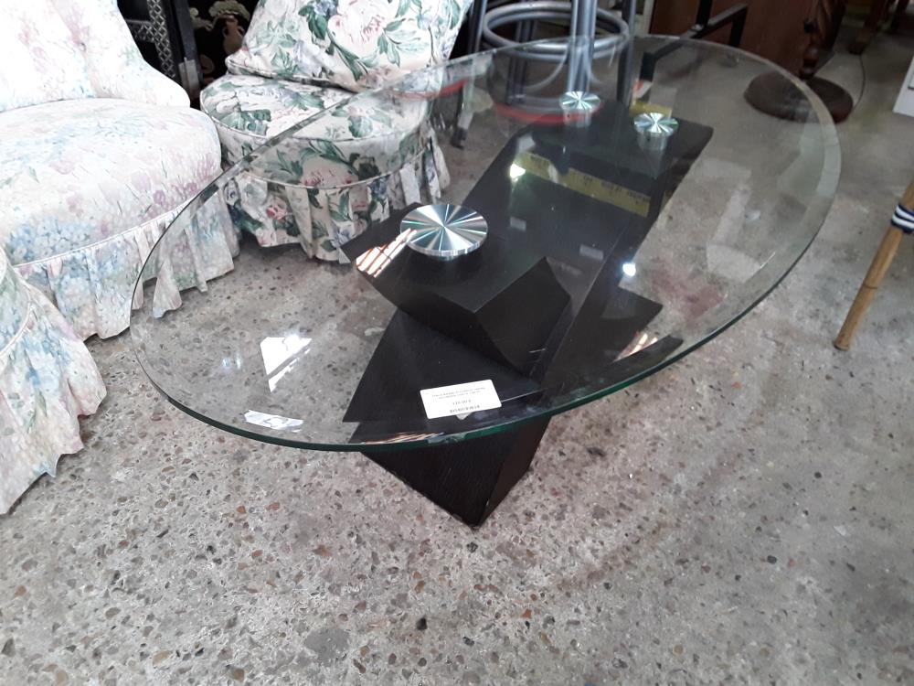 TABLE BASSE PLATEAUX VERRE MODERNE OVALE 135CM