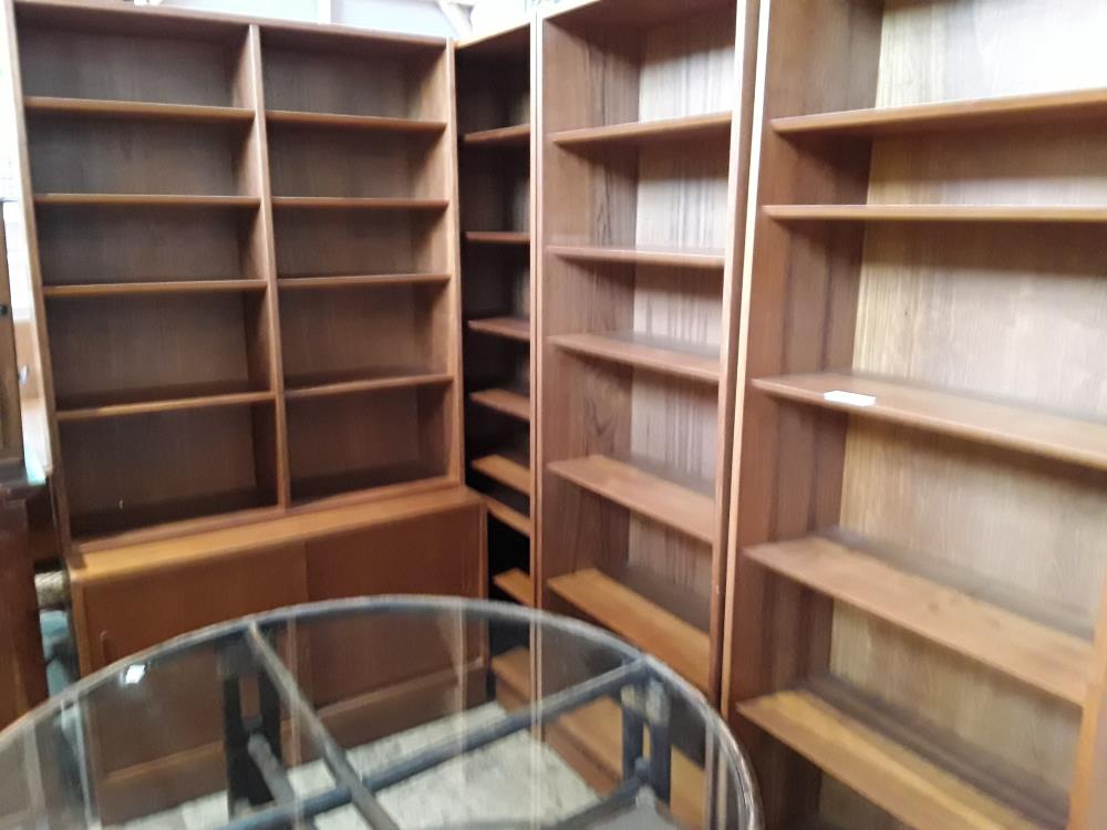 ENSEMBLE DE 4 BIBLIOTHEQUES POUL HUNDEVAD TECK DT 1 AVEC 2 P COULISSANTES