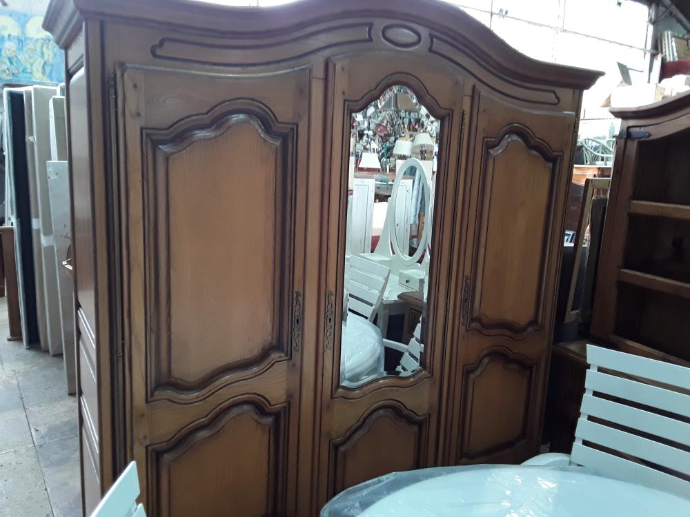 ARMOIRE CHENE 3P DONT 1 MIROIR 3T LING:PEND