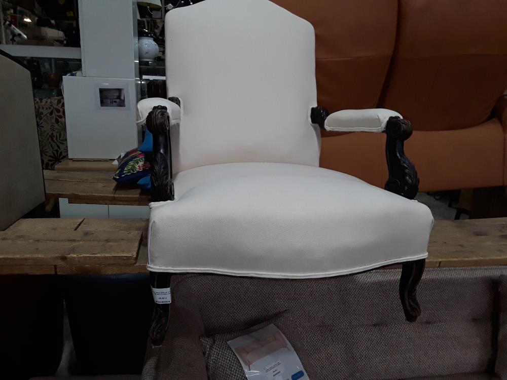 FAUTEUIL BOIS NOIR DE STYLE  TISSU BLANC D HABILLAGE 