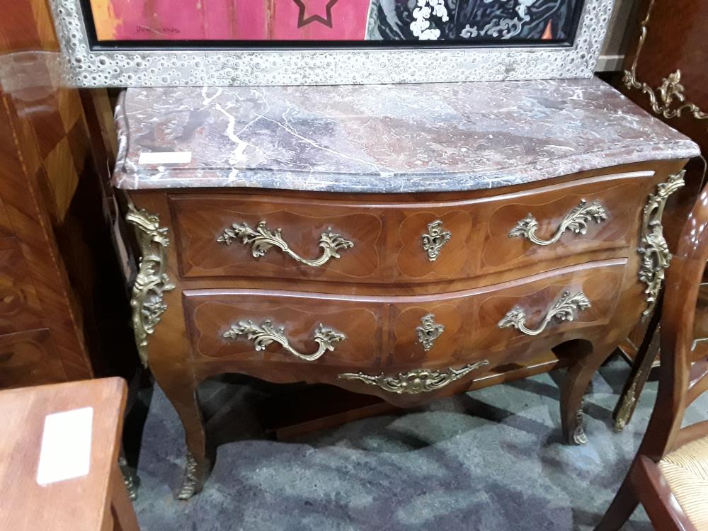 COMMODE 2T MARQUETEE DESSUS MARBRE 110/56CM