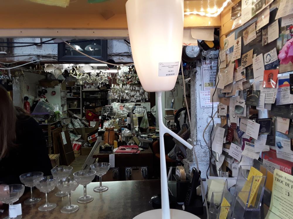 LAMPE FLEUR  A POSER BLANCHE FOSCARINI 