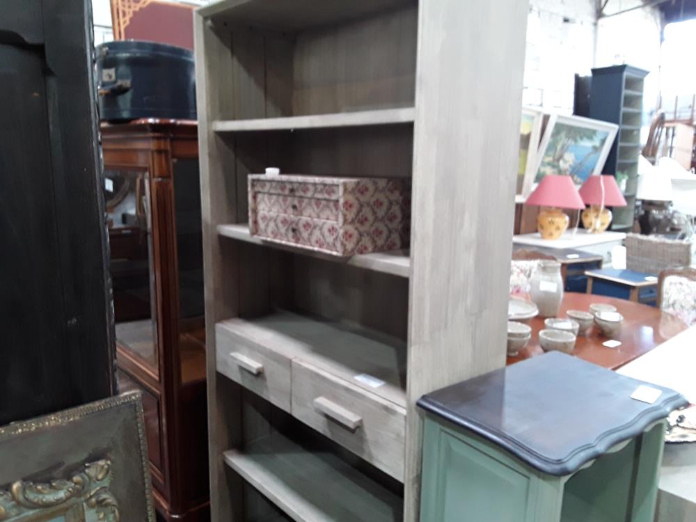 BIBLIOTHEQUE 5 NIVEAUX 2T DECOR CERUSE CHENE AVEC DEFAUT COTE