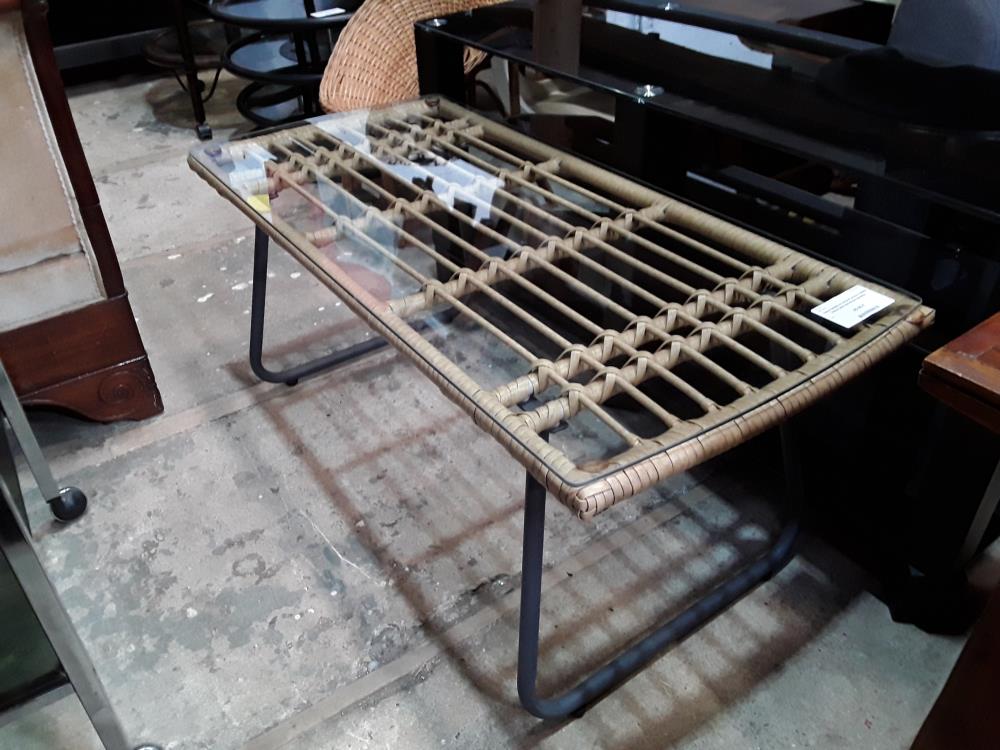 TABLE BASSE 91/44CM PLATEAU VERRE PIEDS GRIS IMITATION BAMBOU