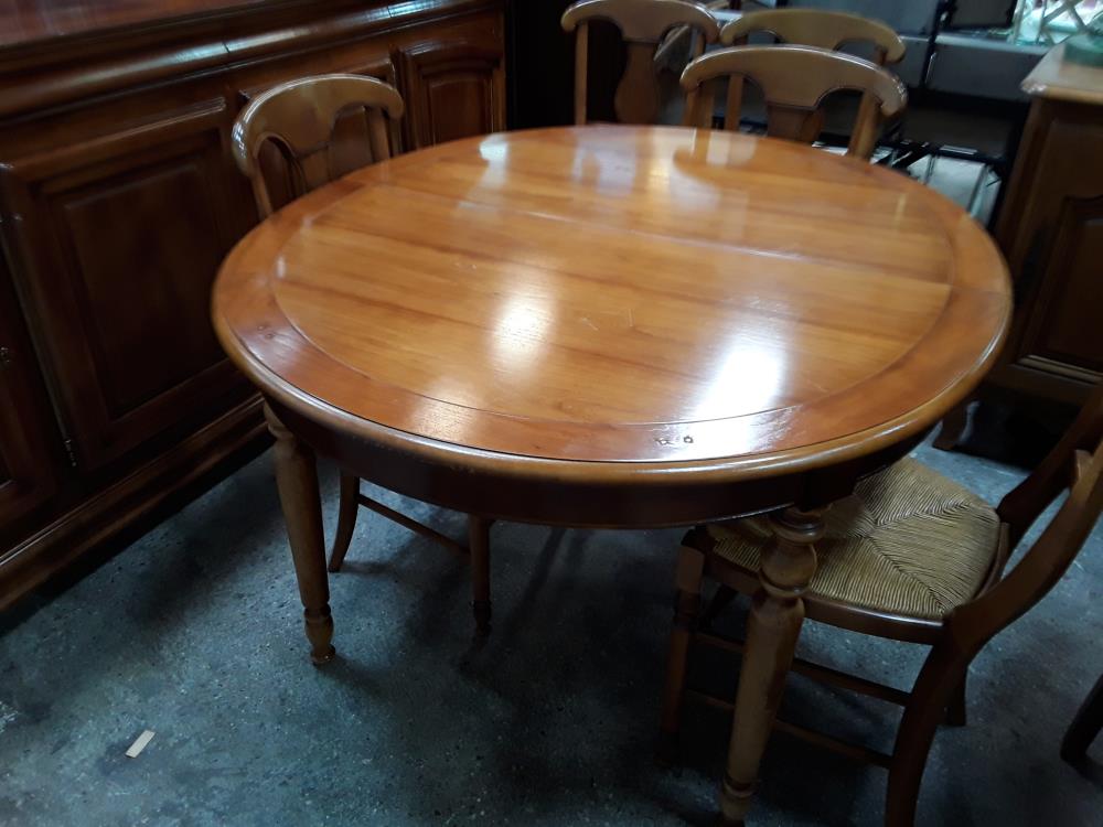 TABLE OVALE 130CM  MERISIER DEFAUT PLATEAU SANS ALLONGES