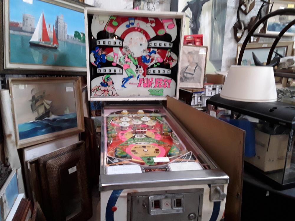FLIPPER  MECANIQUE EN ETAT DE MARCHE FUN FEST GARANTI 1 MOIS