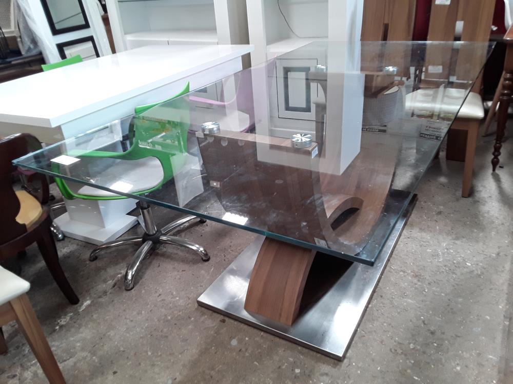 TABLE RECTANGULAIRE EN VERRE PIEDE DECOR BOIS SUR PLATEAU METAL BROSSE