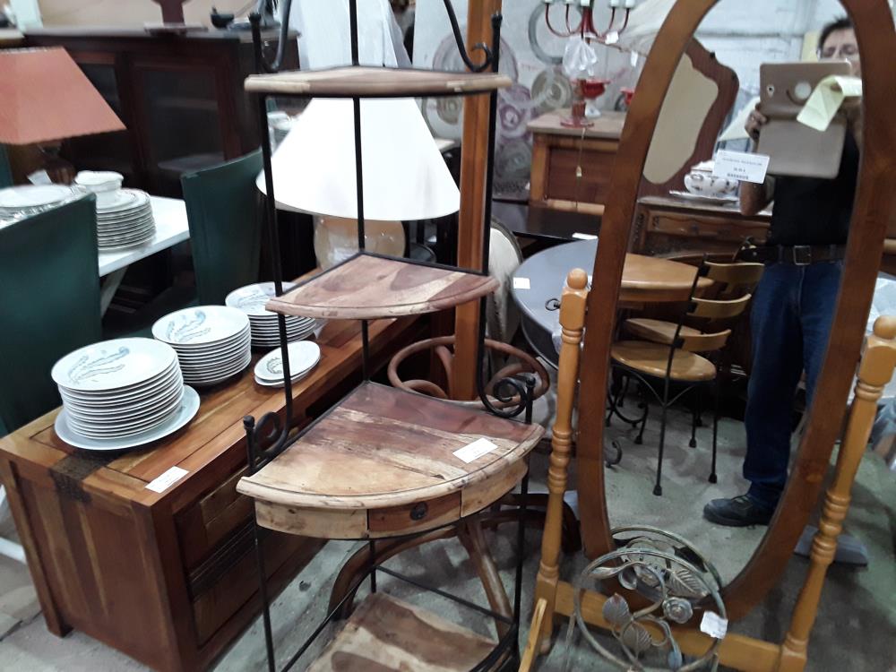 ETAGERE D ANGLE BOIS EXO ET FER FORGE 1T