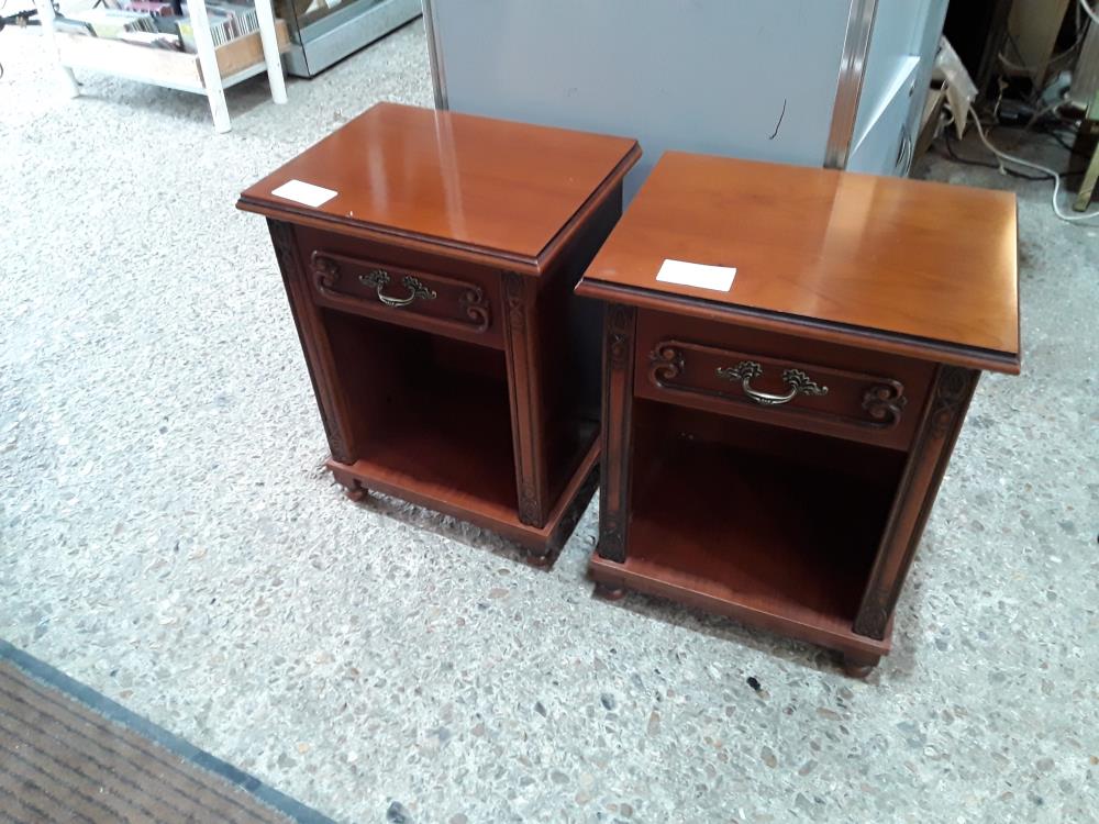 CHEVET MERISIER STYLE REG 1T 1 NICHE
