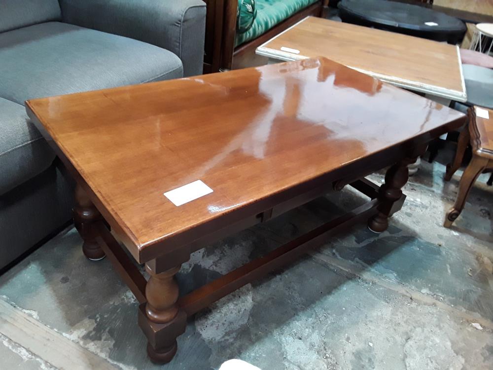 TABLE BASSE TEINTE CHENE RECT 1T VERNIE
