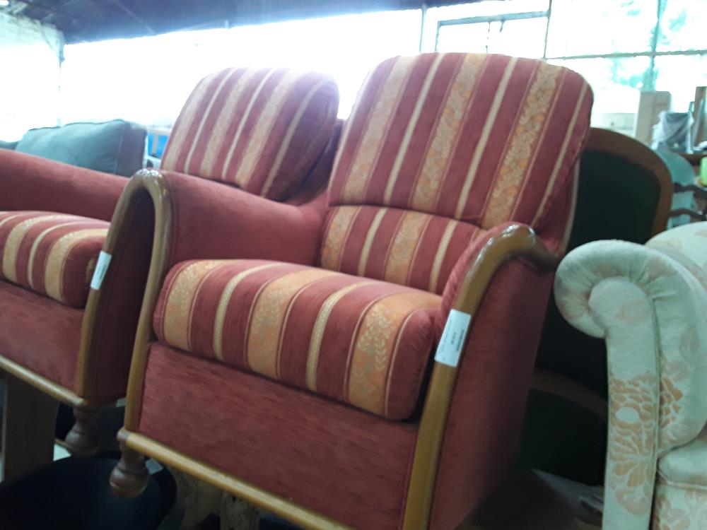 FAUTEUIL TISSU ROUGE ORANGE DECOR BOISERIE MERISIER