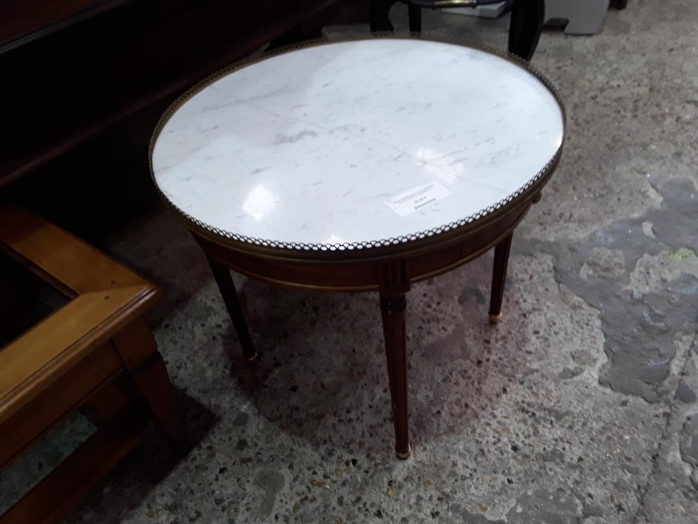 TABLE BASSE BOUILLOTE MARBRE ACAJOU 60CM A GALERIE 1T