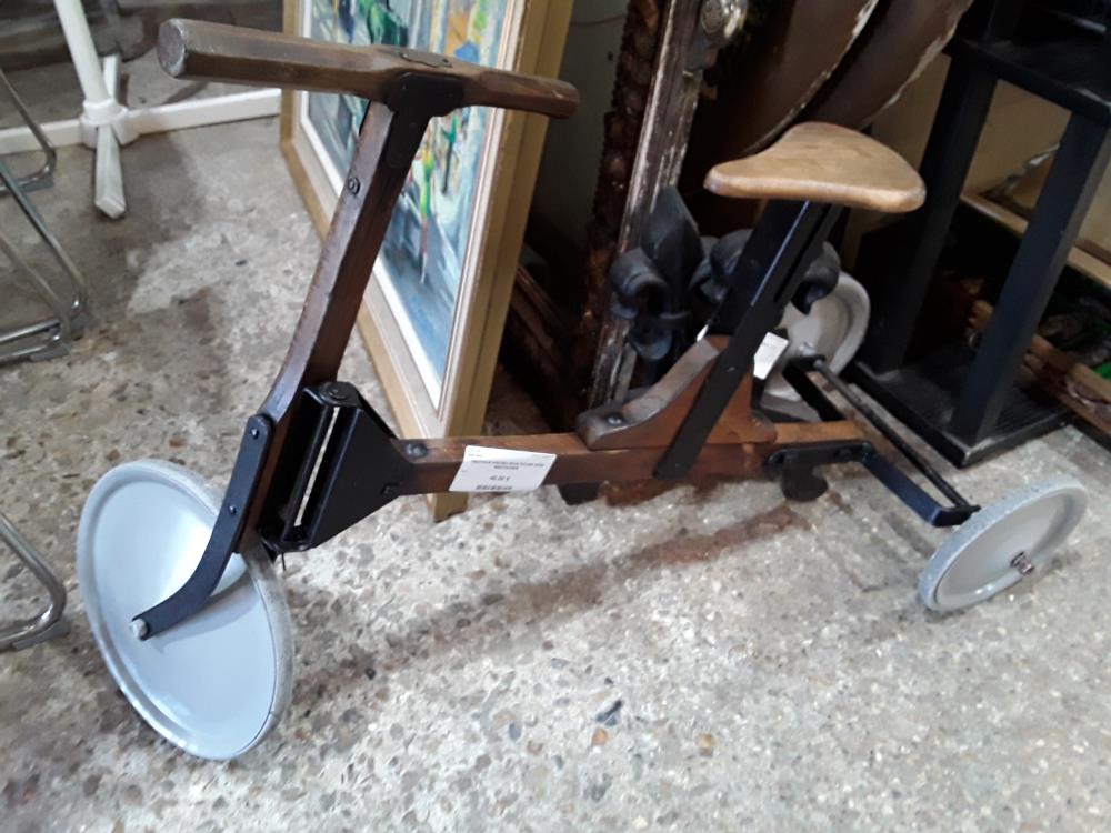 TRICYCLE ANCIEN BOIS ROUES GISE RESTAURER